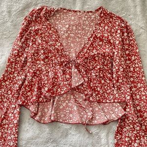 SHEIN- CUTE TIE FRONT TOP